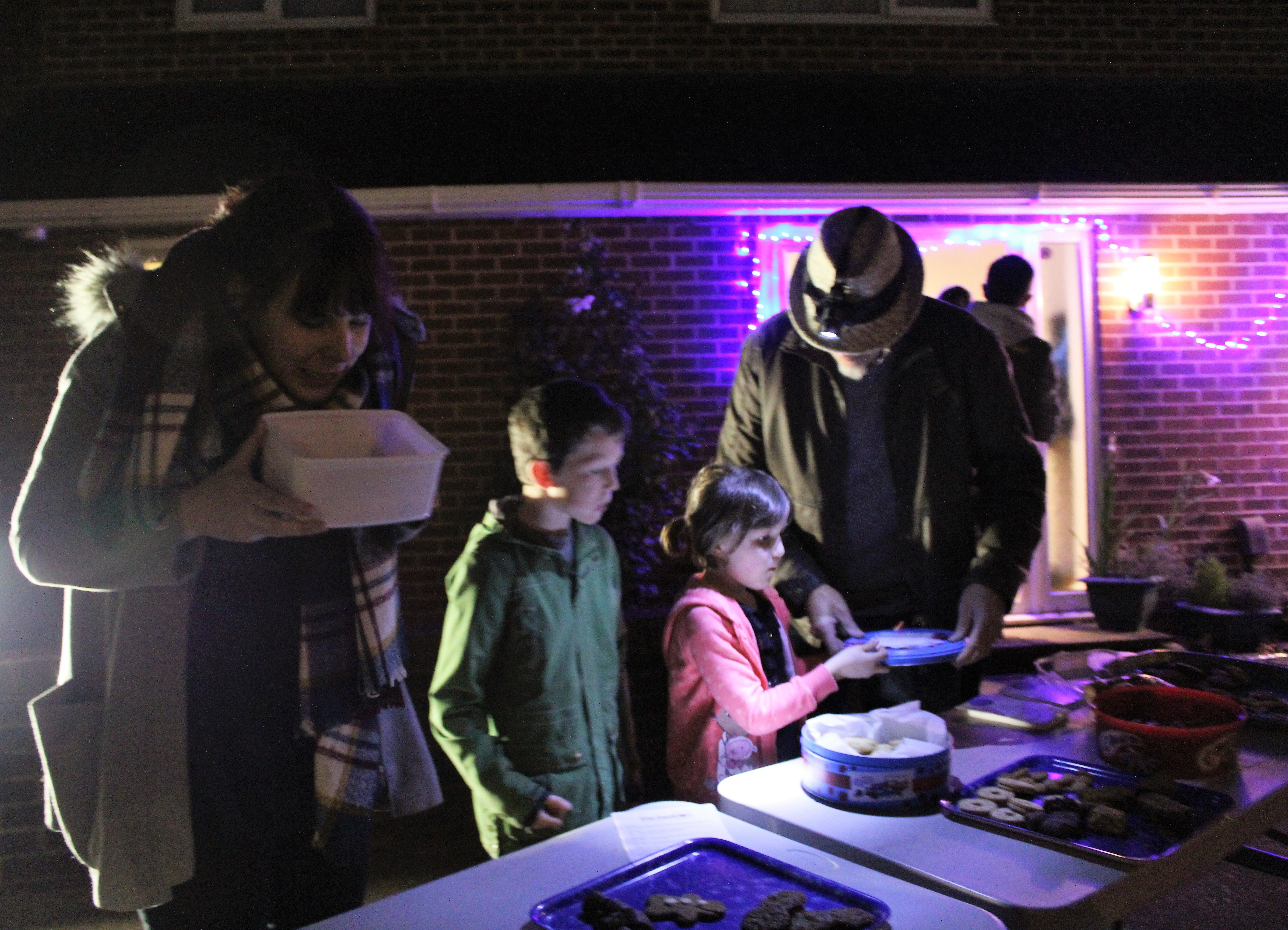 Hundreds of trick or treaters to Exeter home The Exeter Daily