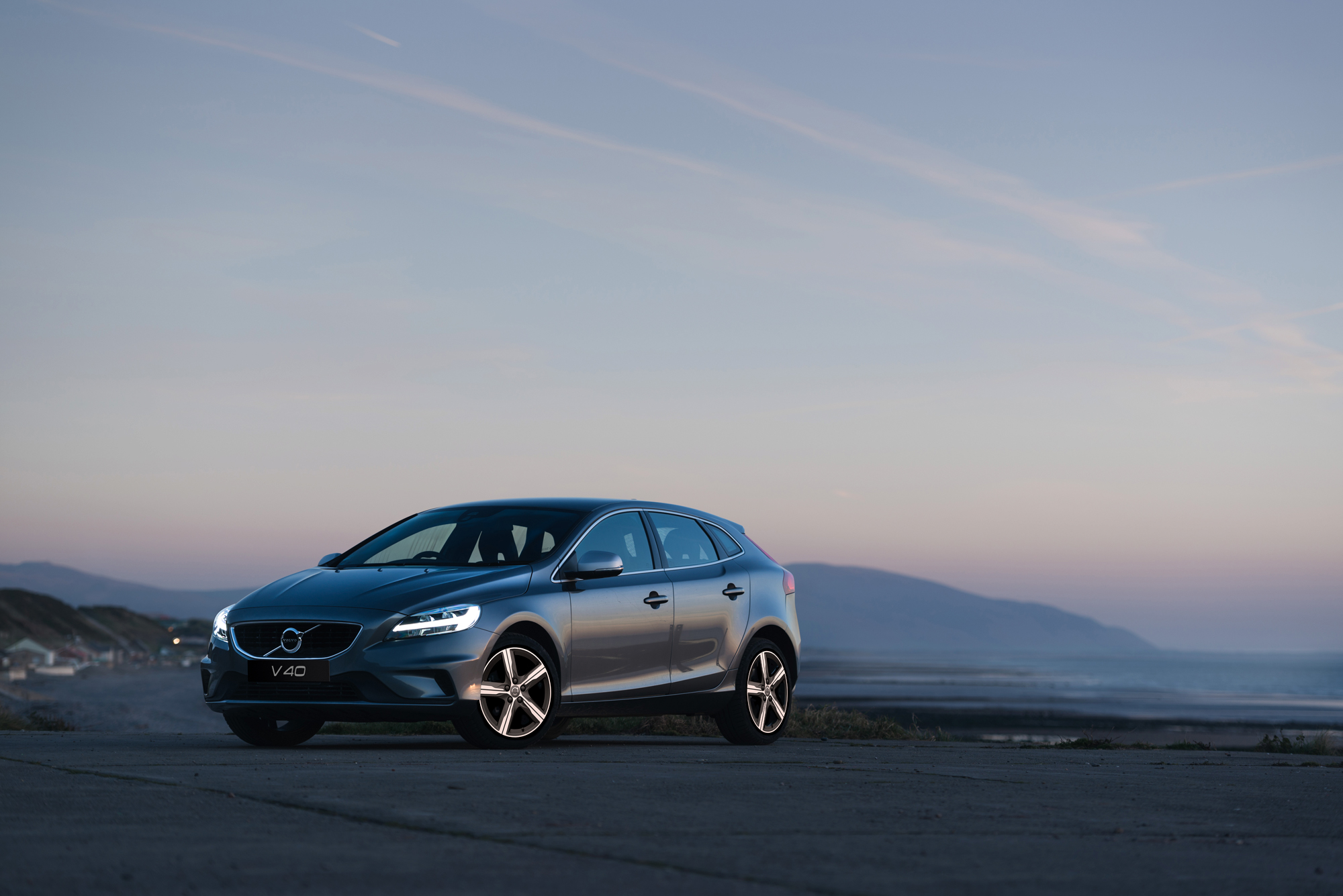 volvo v 40