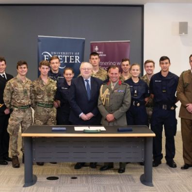 Vice-Chancellor Professor Sir Steve Smith, Brigadier Fraser and the cadets.